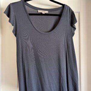 LOFT charcol gray flutter sleeve tee
